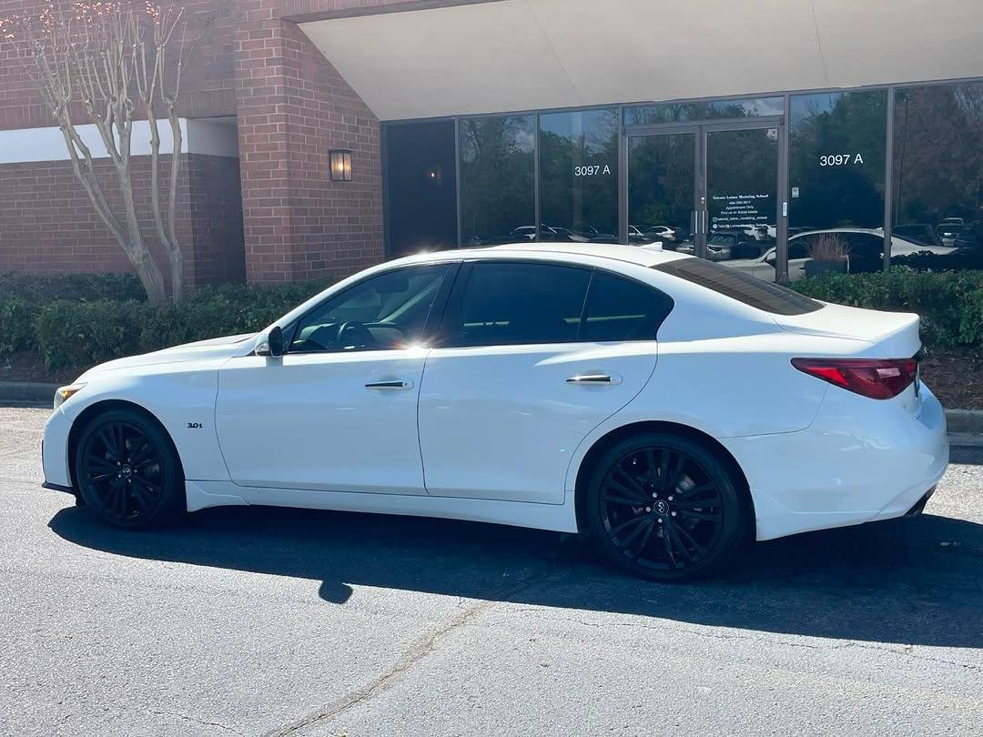 2018 Infiniti Q50 - Image 3