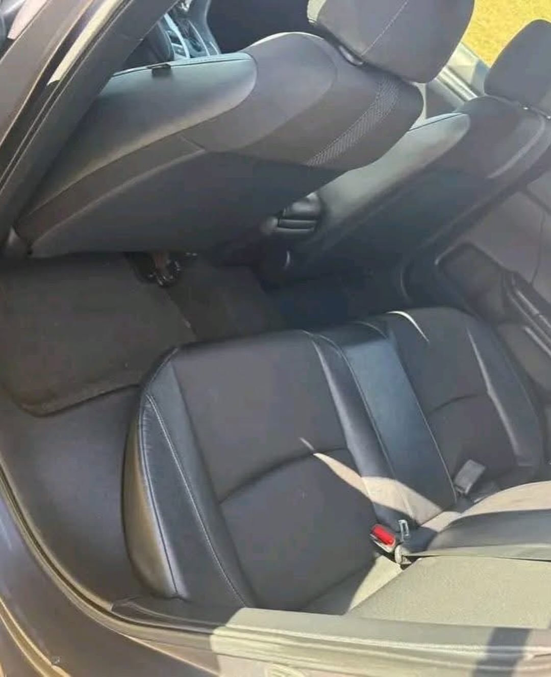 HONDA CIVIC 2019 - Image 9
