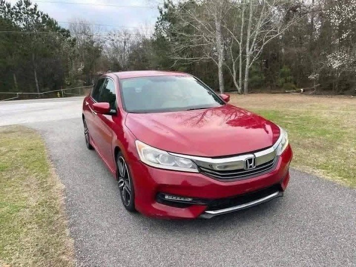 2017 Honda Accord Sport Special Edition - Image 4