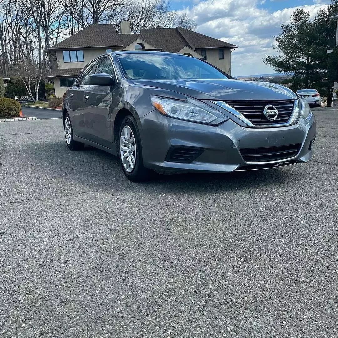 2016 Nissan Altima - Image 5